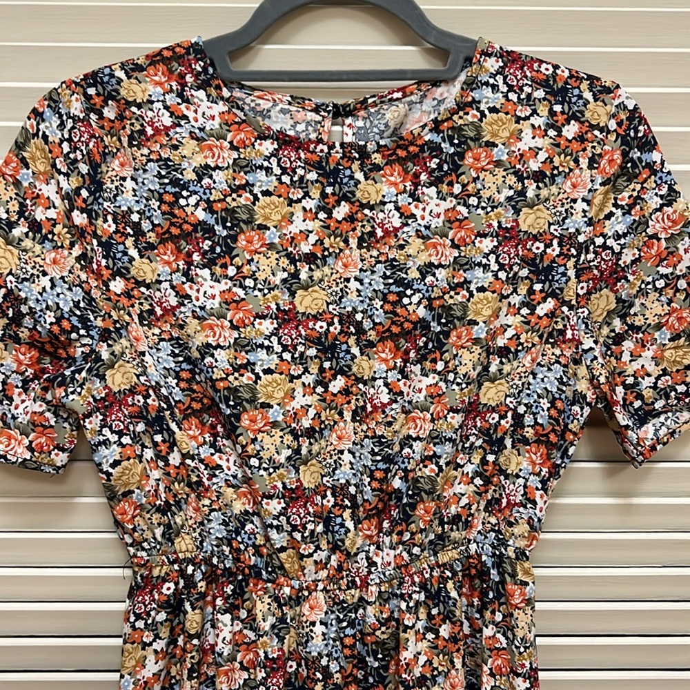 SHEIN Dress in Floral Print, Size XSmall, EUC - Picture 3 of 16